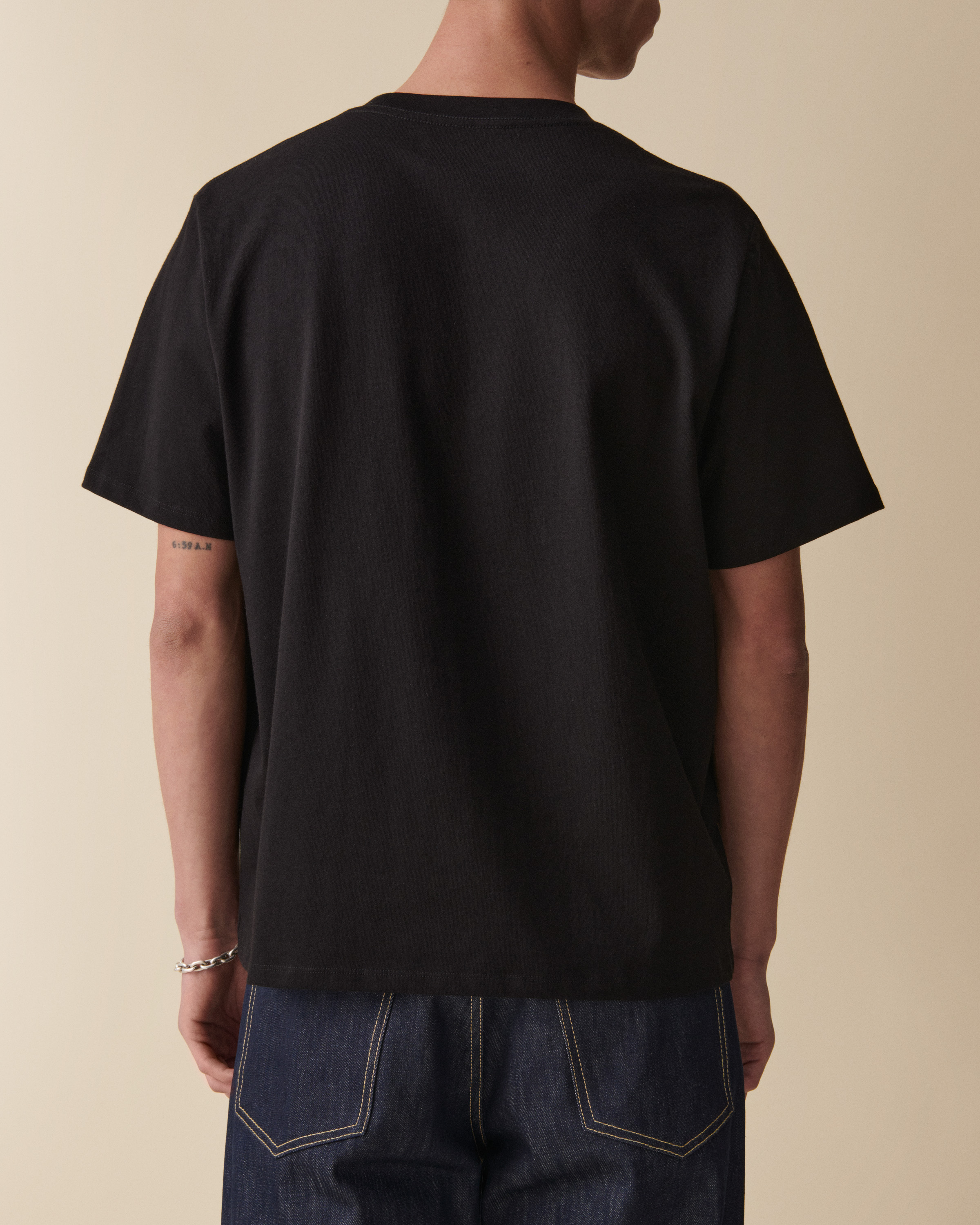 Jeanerica Delon In Black