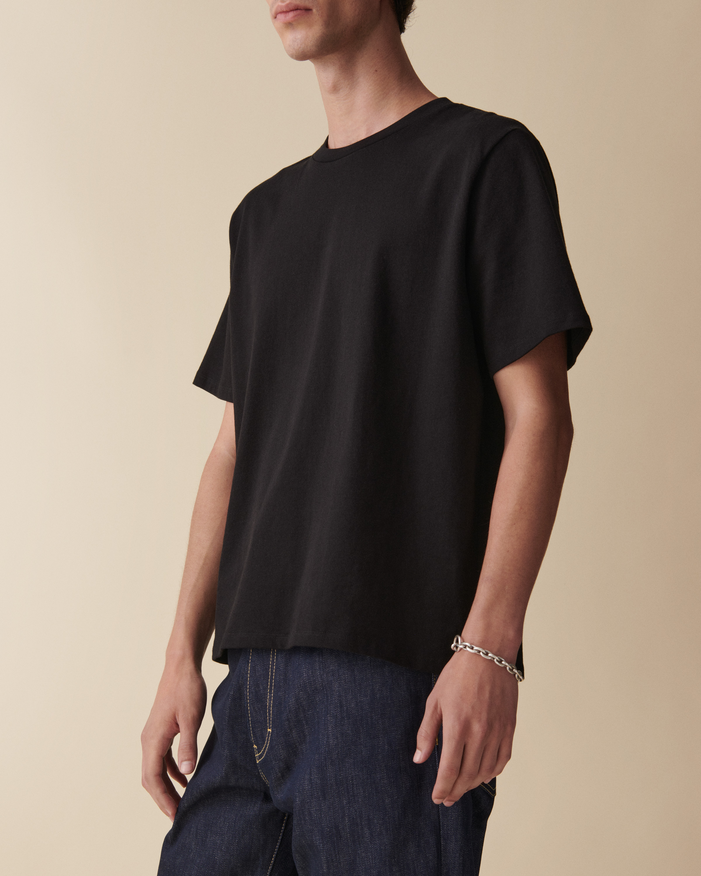 Jeanerica Delon In Black