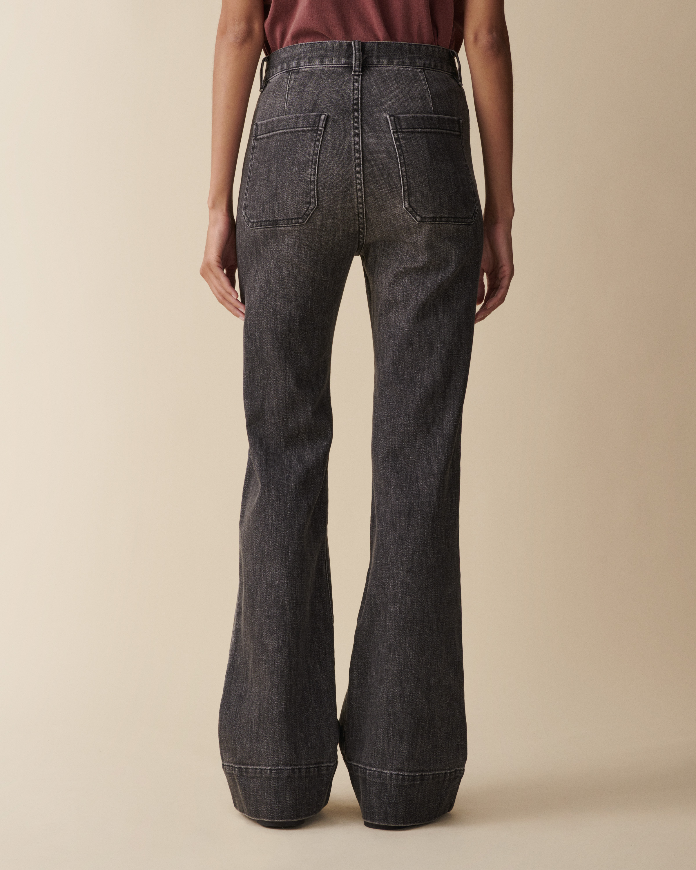 Jeanerica Sw006 St Monica In Black