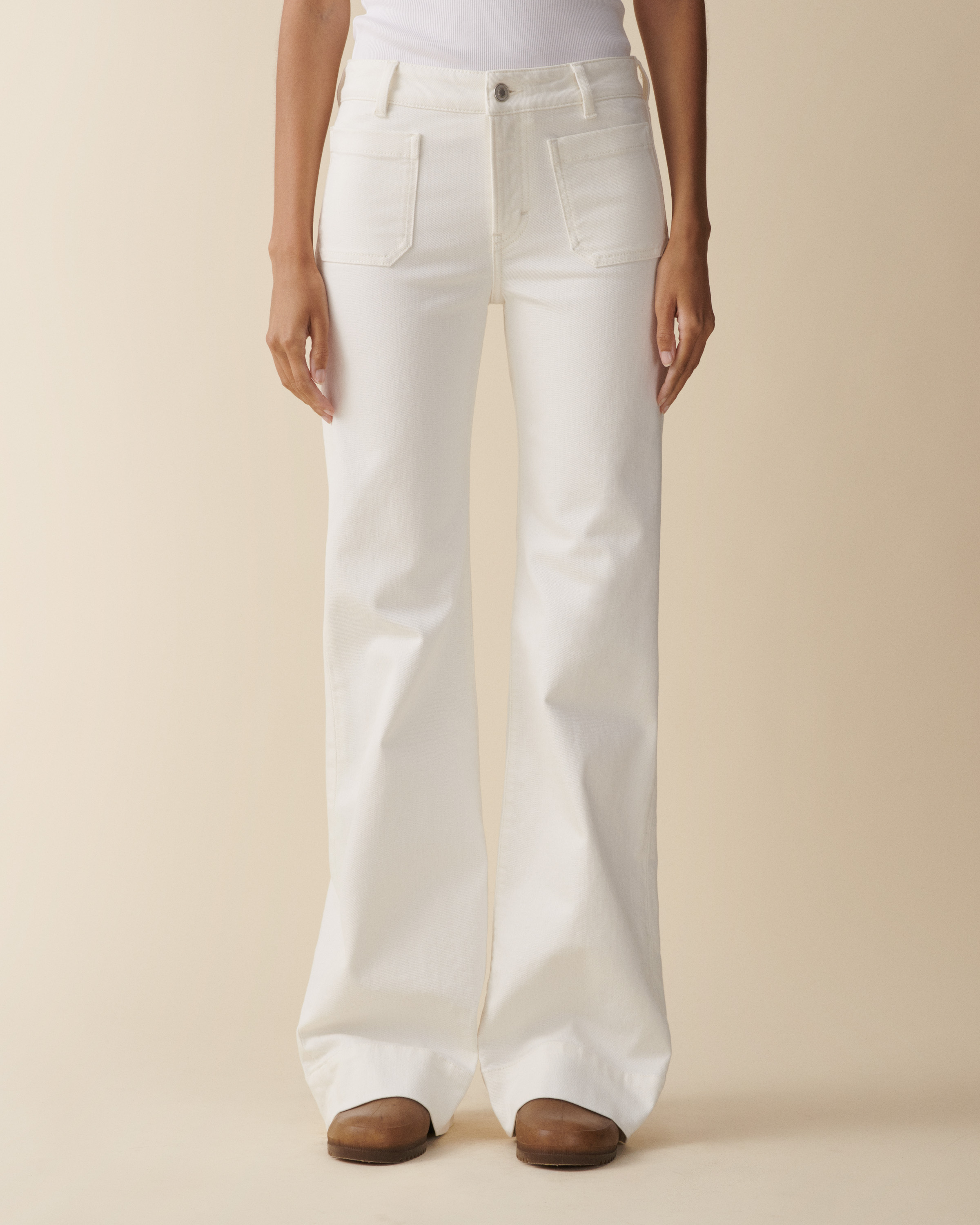 Jeanerica Sw007 St Monica Low In White