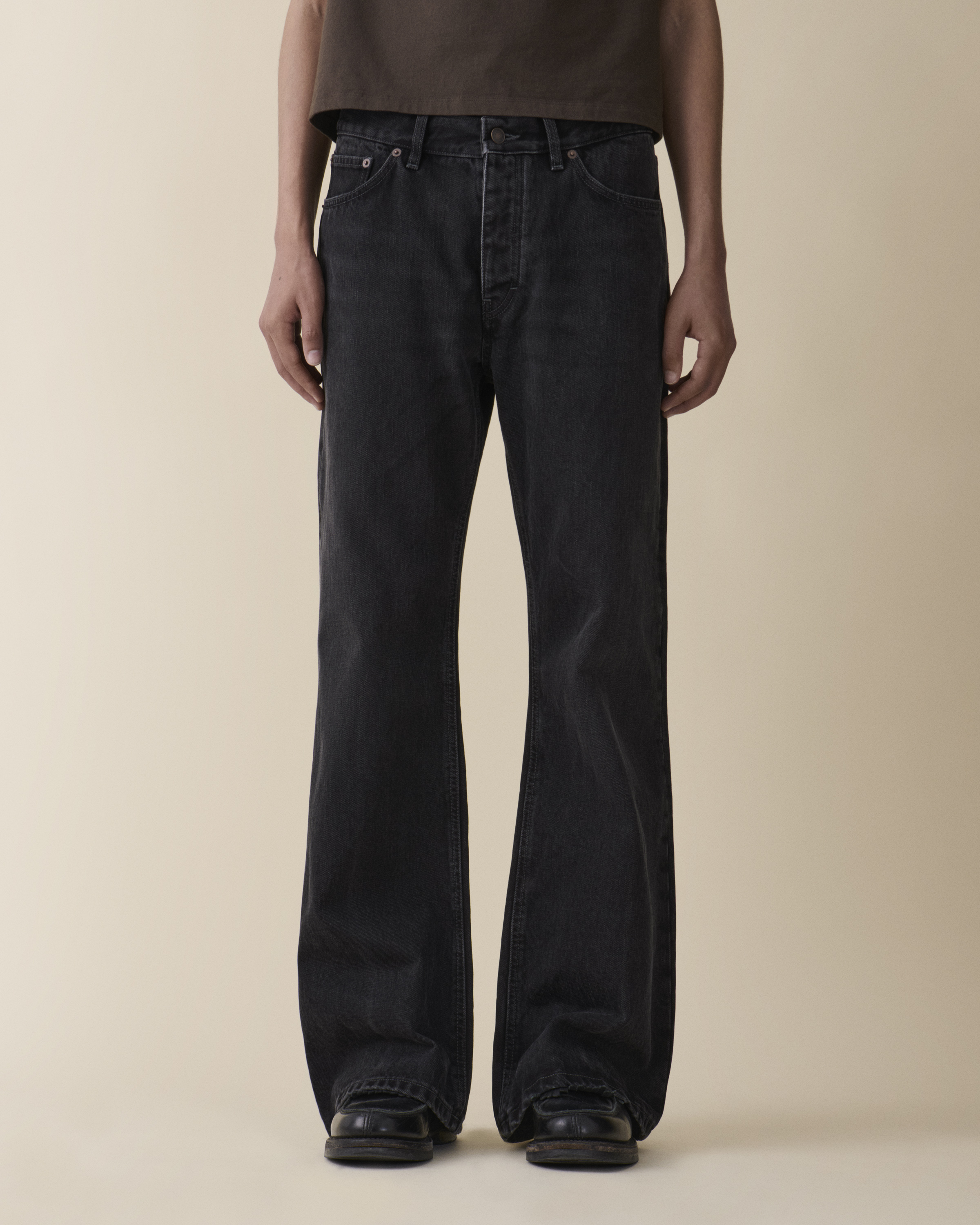 Jeanerica Appia In Black