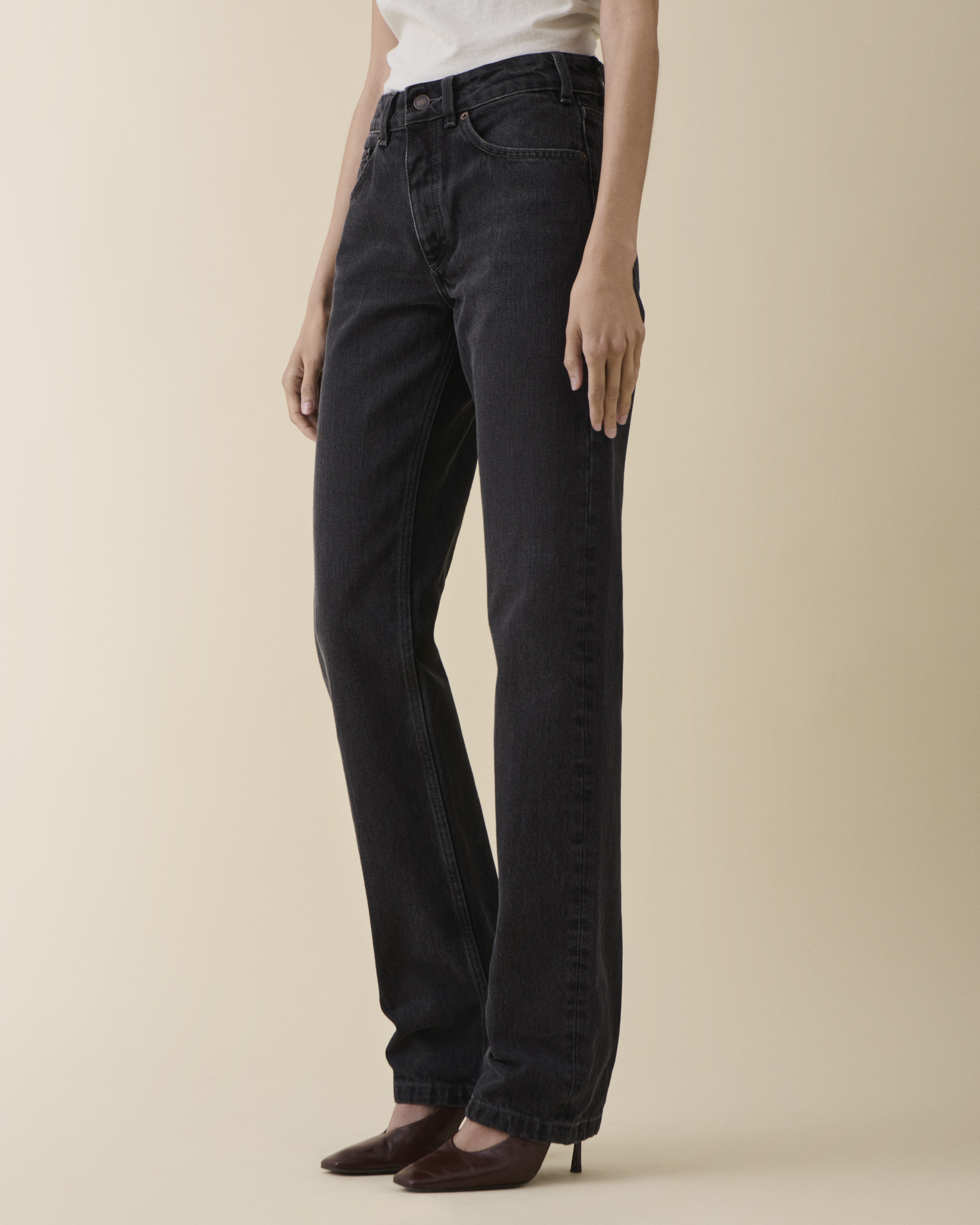 Jeanerica Sisli In Black