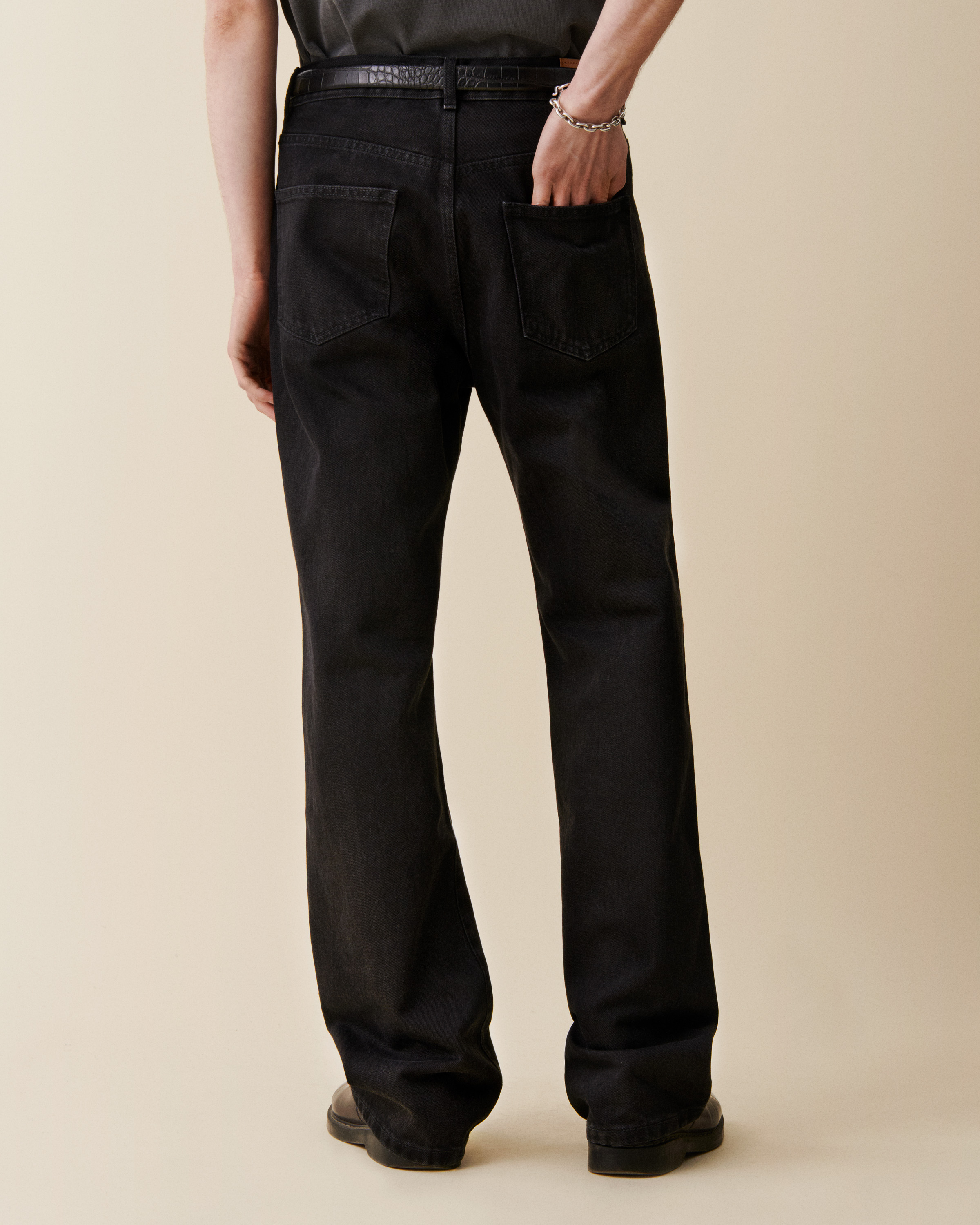 Jeanerica Vm009 Vega In Black